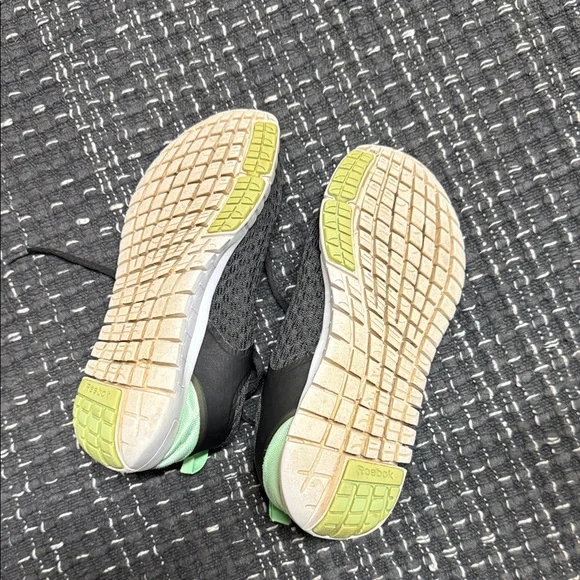 Reebok z rated Black Trainers with Neon Green Insoles - Picture 2 of 3